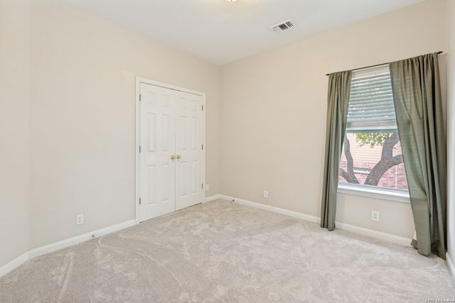 722 Mesa Rdg, San Antonio, TX 78258
