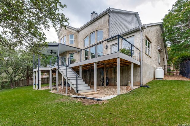 722 Mesa Rdg, San Antonio, TX 78258
