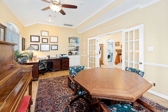 722 Mesa Rdg, San Antonio, TX 78258