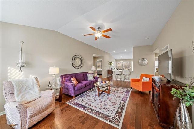 8715 N Belton Avenue, Kansas City, MO 64154