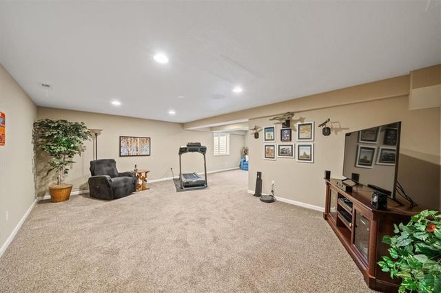 8715 N Belton Avenue, Kansas City, MO 64154