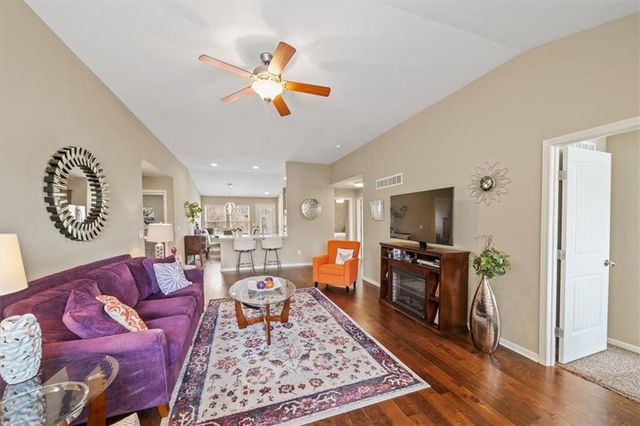 8715 N Belton Avenue, Kansas City, MO 64154