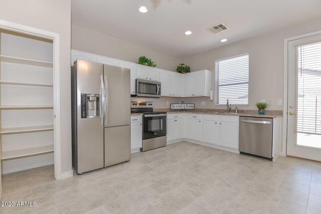 34718 N 25th Lane, Phoenix, AZ 85086