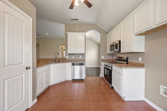 107 Meadowlark Drive, Palmer, TX 75152