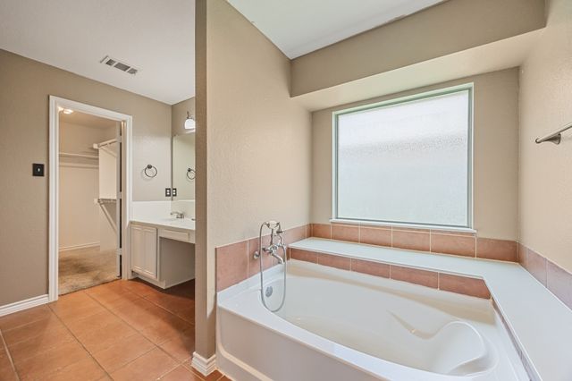 107 Meadowlark Drive, Palmer, TX 75152