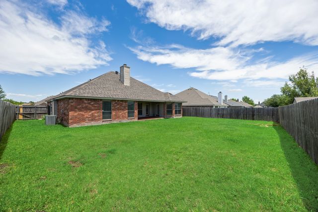 107 Meadowlark Drive, Palmer, TX 75152