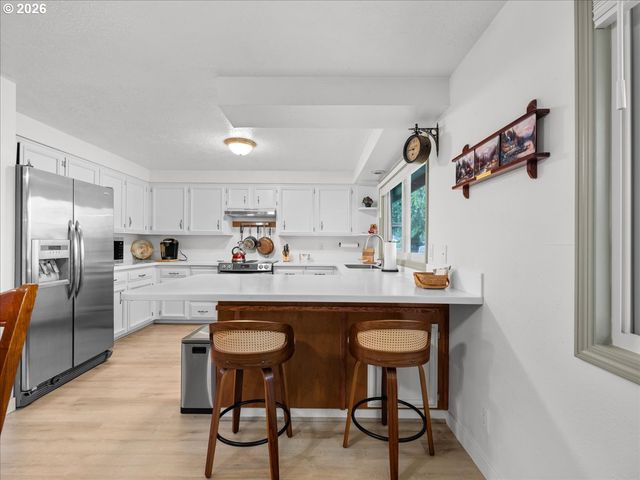 987 MUNKERS Ct Se, Salem, OR 97317