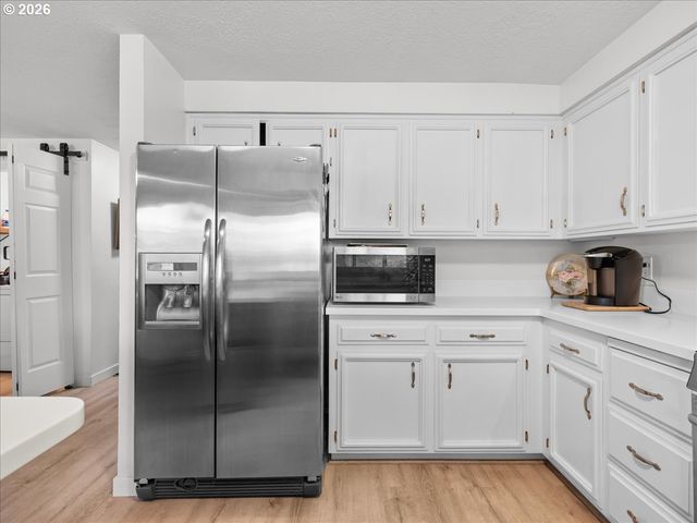 987 MUNKERS Ct Se, Salem, OR 97317
