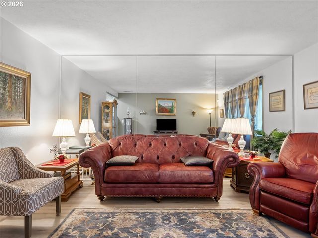 987 MUNKERS Ct Se, Salem, OR 97317
