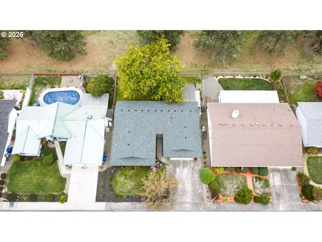 987 MUNKERS Ct Se, Salem, OR 97317