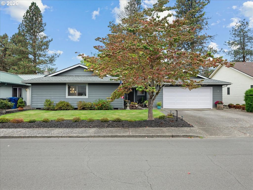 987 MUNKERS Ct Se, Salem, OR 97317