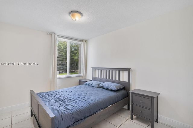 250 180th Dr 158, Sunny Isles Beach, FL 33160