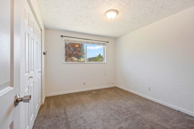 63609 Hunters Circle, Bend, OR 97701