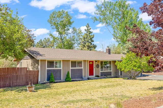 63609 Hunters Circle, Bend, OR 97701