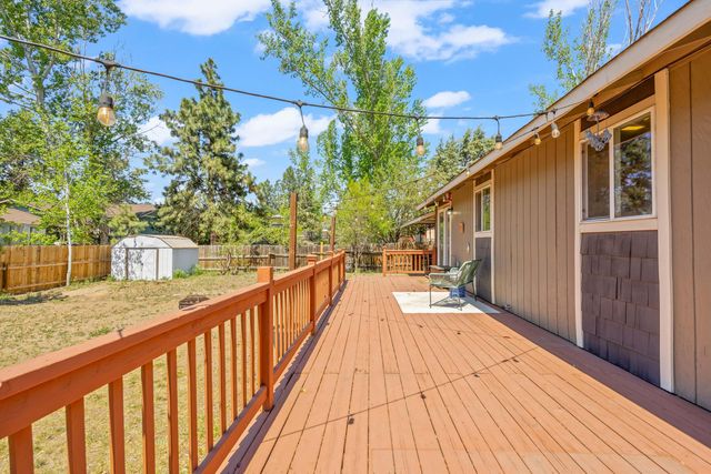 63609 Hunters Circle, Bend, OR 97701