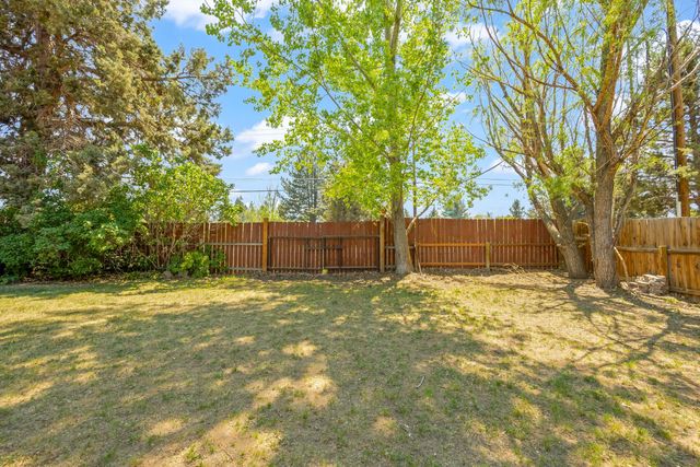 63609 Hunters Circle, Bend, OR 97701