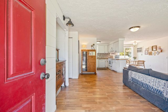 63609 Hunters Circle, Bend, OR 97701