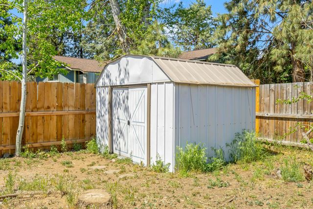 63609 Hunters Circle, Bend, OR 97701