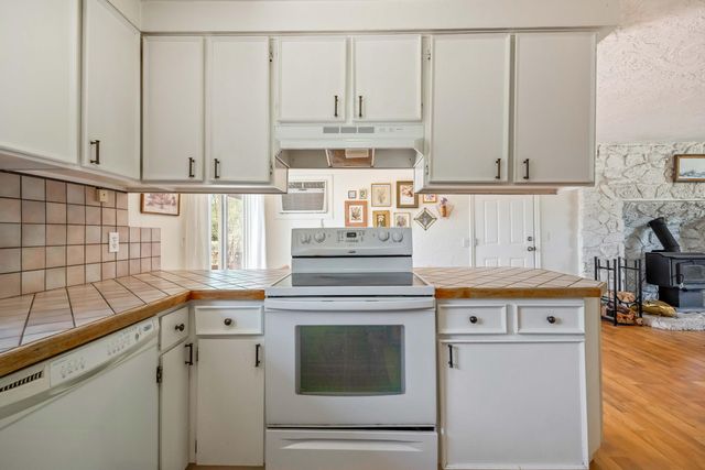 63609 Hunters Circle, Bend, OR 97701