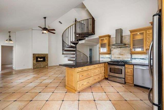 73941 Olive Court, Palm Desert, CA 92260