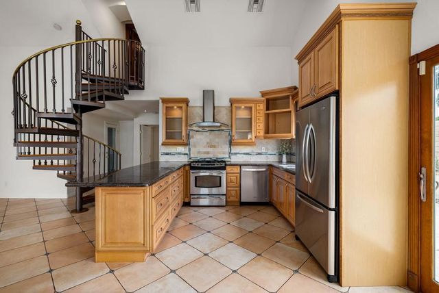 73941 Olive Court, Palm Desert, CA 92260