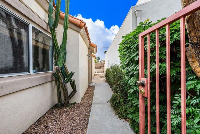 73941 Olive Court, Palm Desert, CA 92260