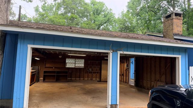 352 N N George Jones Road, Livingston, TX 77351