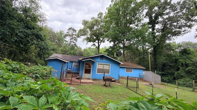 352 N N George Jones Road, Livingston, TX 77351