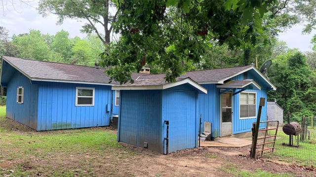 352 N N George Jones Road, Livingston, TX 77351