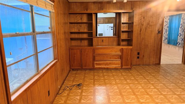 352 N N George Jones Road, Livingston, TX 77351