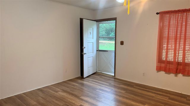 352 N N George Jones Road, Livingston, TX 77351