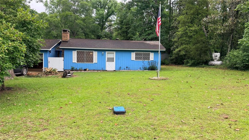352 N N George Jones Road, Livingston, TX 77351