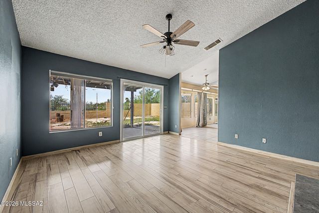 4331 W Rockwood Drive, Tucson, AZ 85741