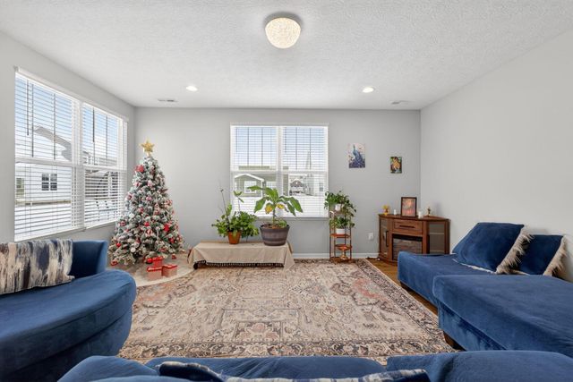 12060 Landon Drive, Plain City, OH 43064