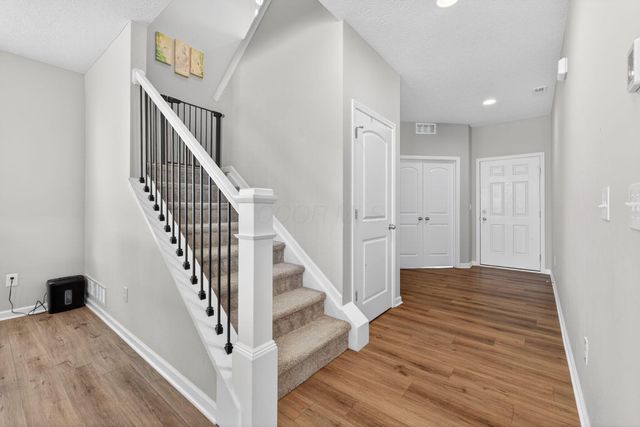 12060 Landon Drive, Plain City, OH 43064