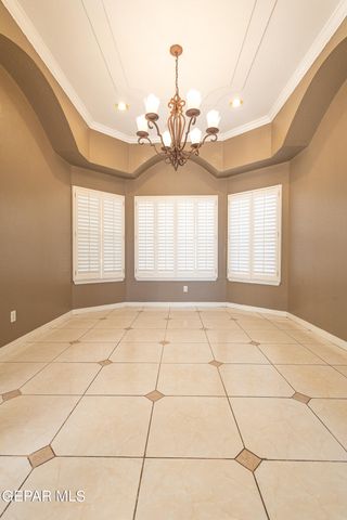 18 Via Placita, El Paso, TX 79927