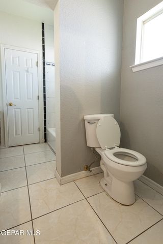 18 Via Placita, El Paso, TX 79927