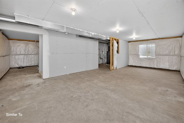 1752 SW Sienna Court, Grimes, IA 50111