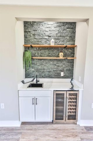 7390 San Ramon Dr, Milton, FL 32583