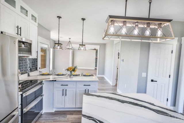 7390 San Ramon Dr, Milton, FL 32583