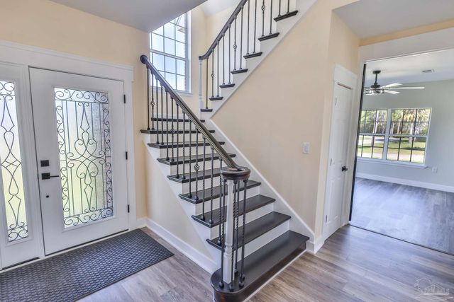 7390 San Ramon Dr, Milton, FL 32583