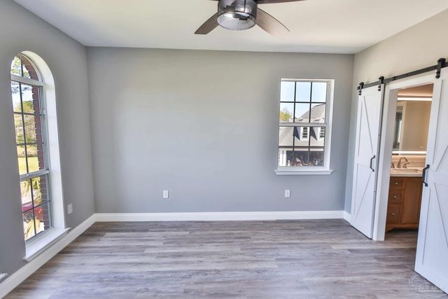 7390 San Ramon Dr, Milton, FL 32583