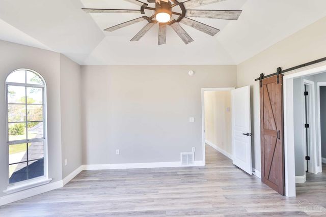 7390 San Ramon Dr, Milton, FL 32583