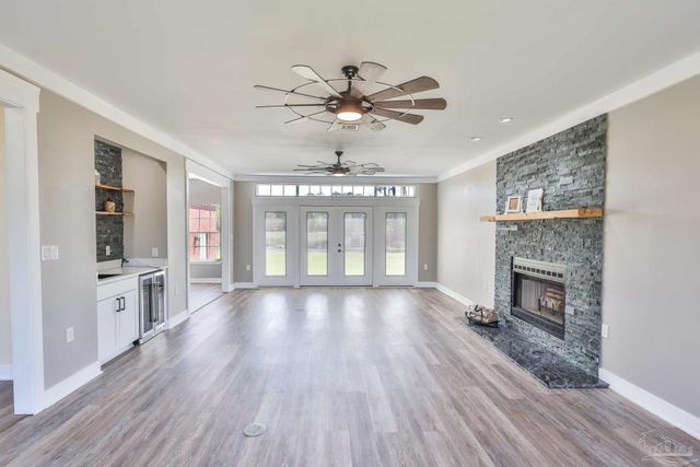 7390 San Ramon Dr, Milton, FL 32583