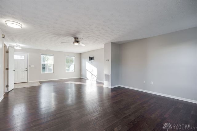 2540 Jenny Marie Drive, Xenia, OH 45385