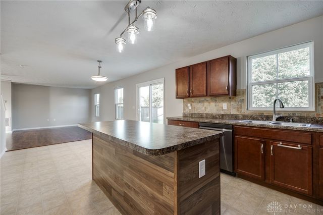 2540 Jenny Marie Drive, Xenia, OH 45385
