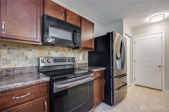 2540 Jenny Marie Drive, Xenia, OH 45385