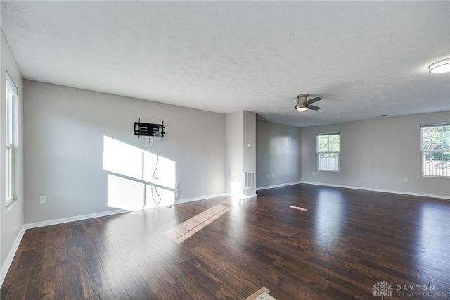 2540 Jenny Marie Drive, Xenia, OH 45385