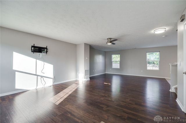 2540 Jenny Marie Drive, Xenia, OH 45385