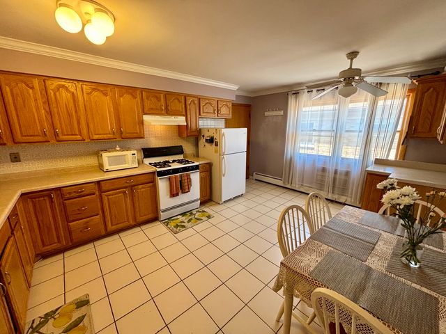 3143 N Nashville Avenue 3E, Chicago, IL 60634
